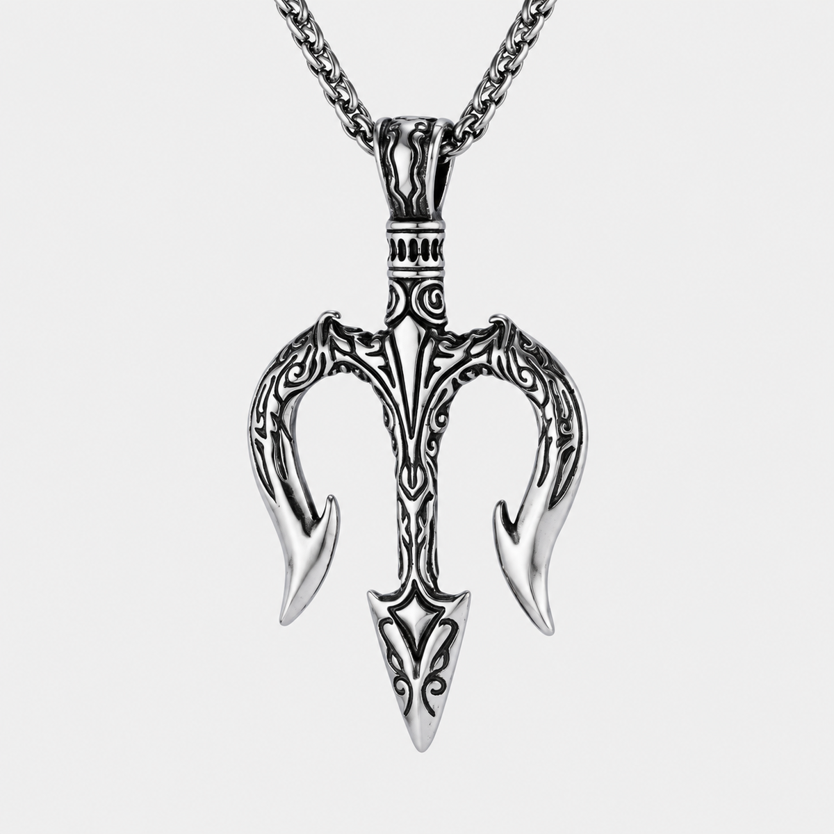 ATGEIRR barbed spear pendant, black, packshot