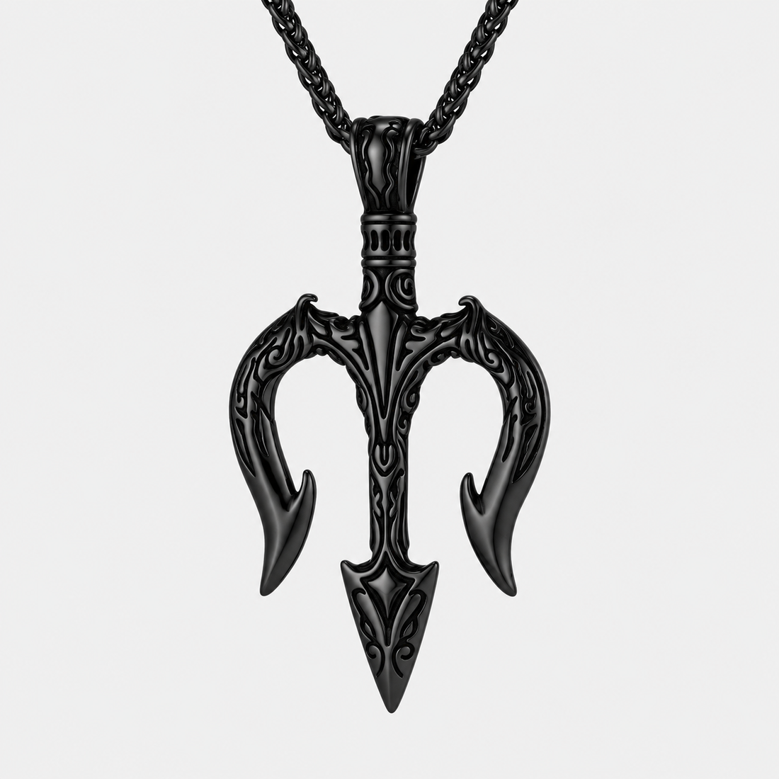ATGEIRR barbed spear pendant, silver, packshot