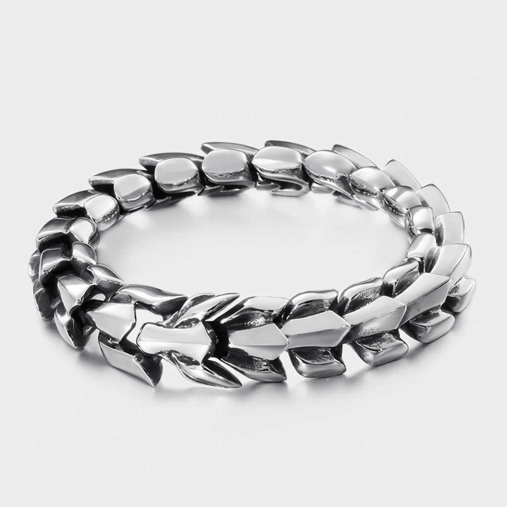 FÁFNIR Dragon Scale Bracelet — North Hoard (1)