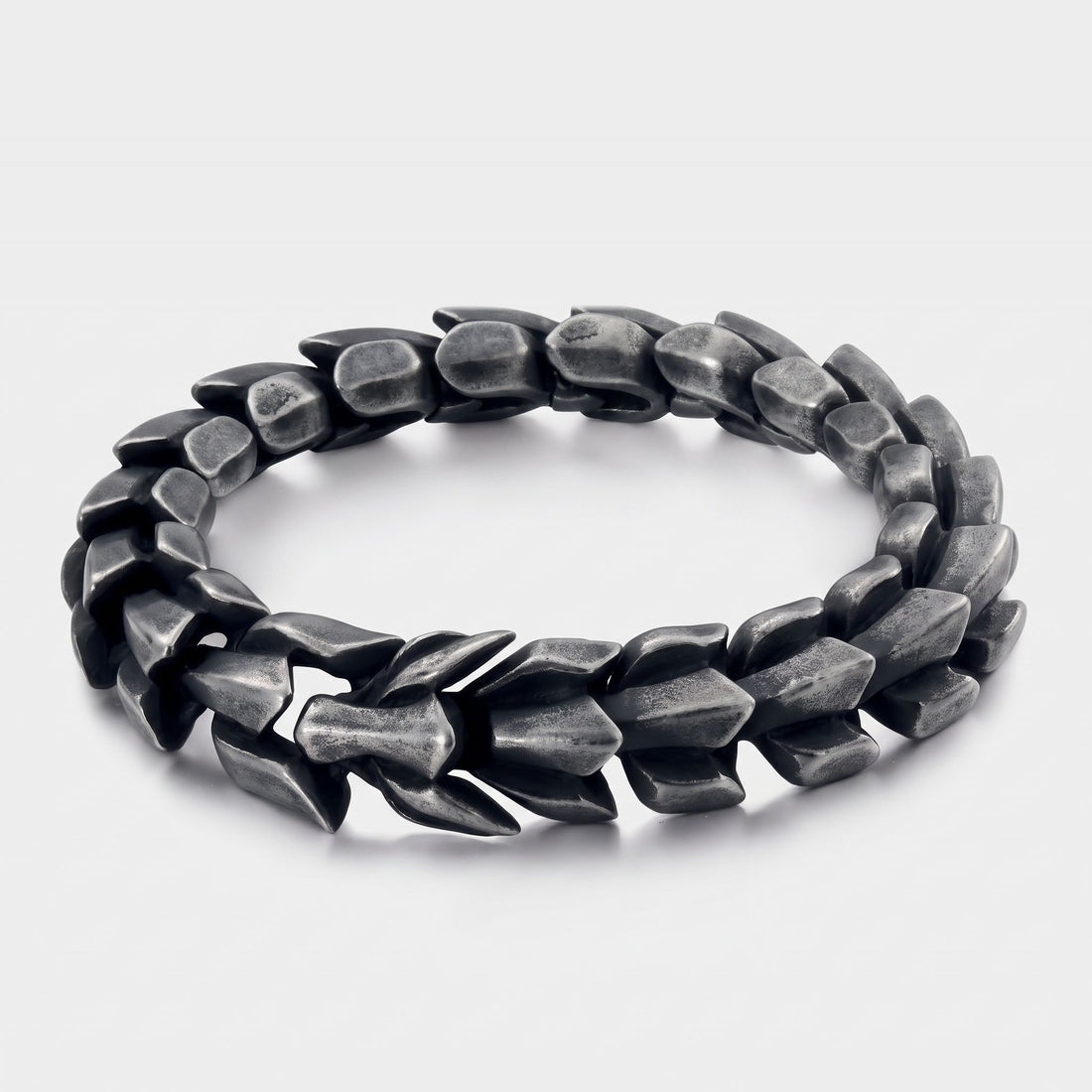 FÁFNIR Dragon Scale Bracelet — North Hoard (7)